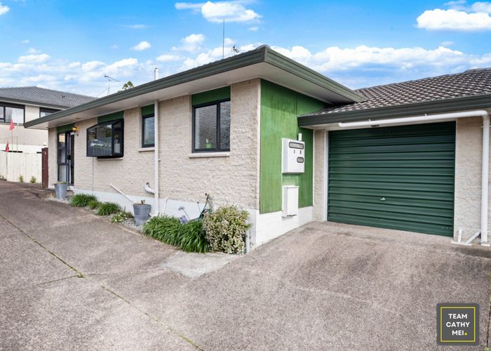  at 2/16 Wood Street, Papakura, Auckland