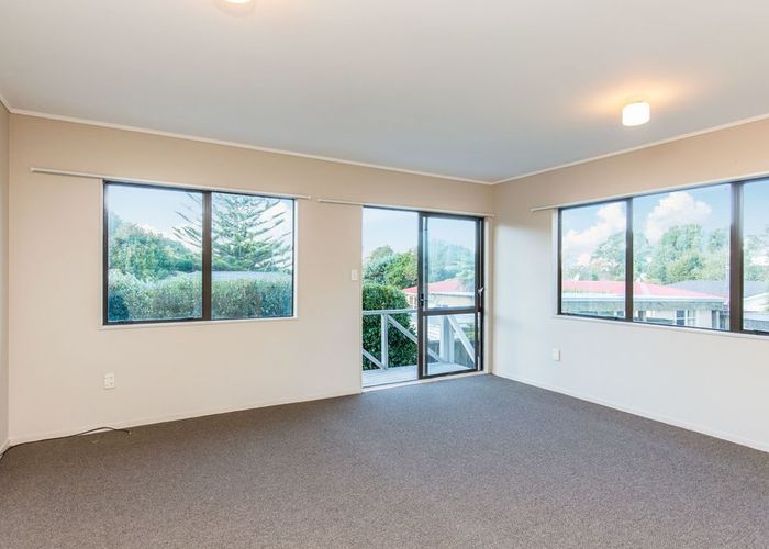  at 1/21 Lowtherhurst Road, Massey, Waitakere City, Auckland