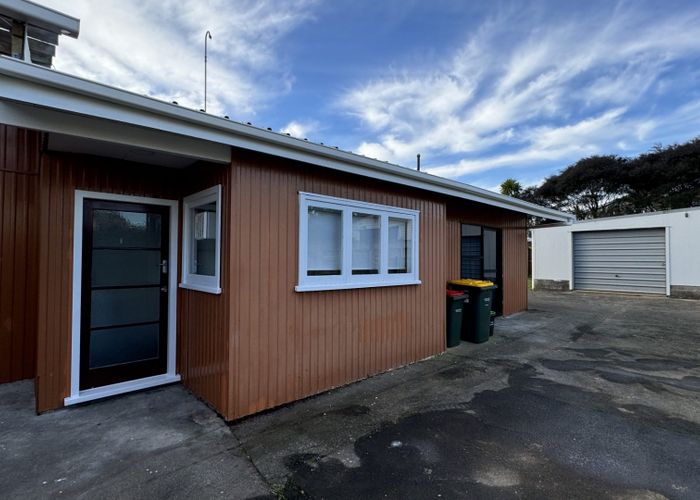  at 53 Walmer Road, Point Chevalier, Auckland