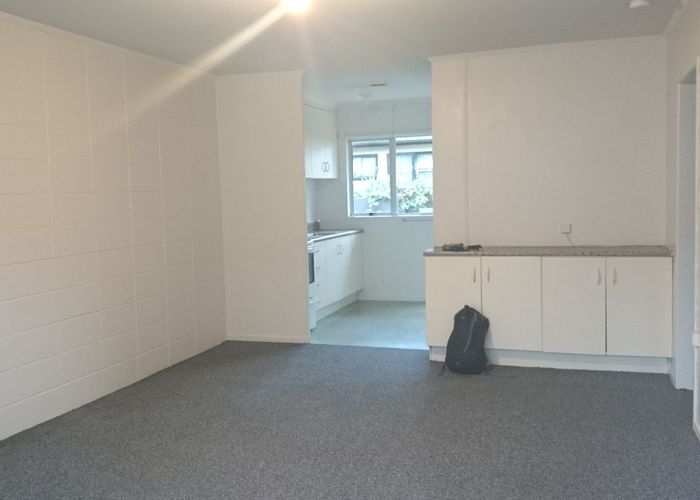  at 9/38 Edmonton Road, Henderson, Waitakere City, Auckland