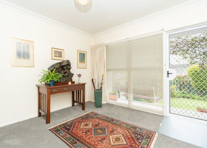  at 8 Hillary Street, Chedworth, Hamilton