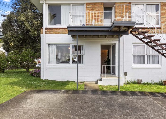  at 1/16 Church Street, Devonport, Auckland