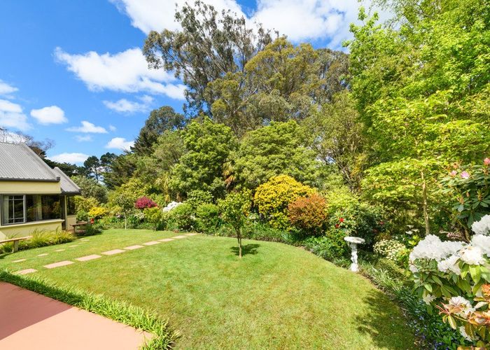  at 11 La Lena Grove, Fitzherbert, Palmerston North, Manawatu / Whanganui