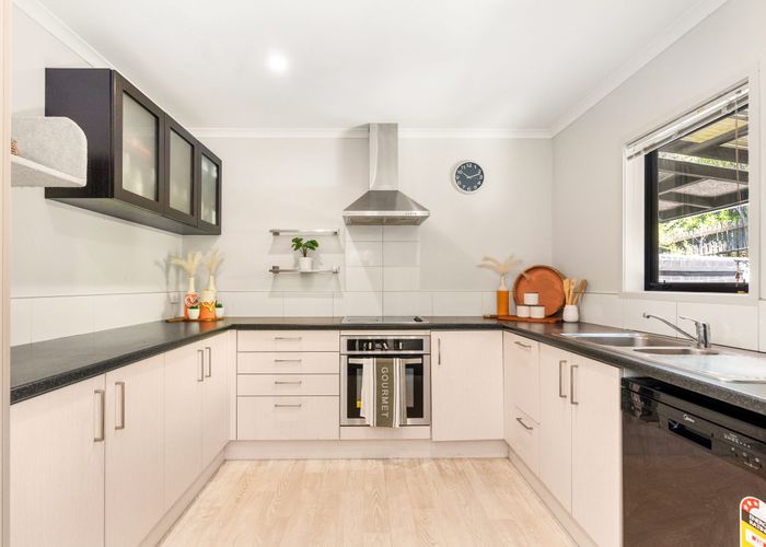  at 14 Taiaapure Street, Weymouth, Manukau City, Auckland