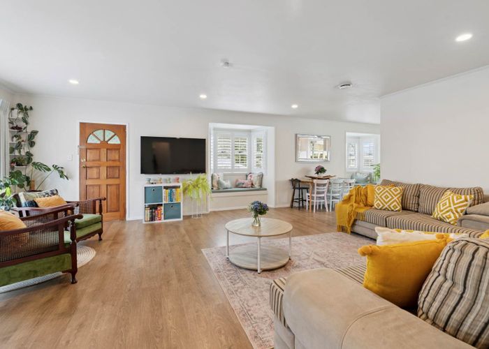  at 42 Sunnypark Avenue, Rosehill, Papakura
