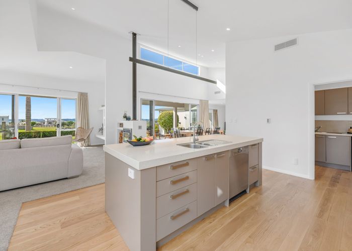  at 9 Intrepid Crescent, Beachlands, Auckland