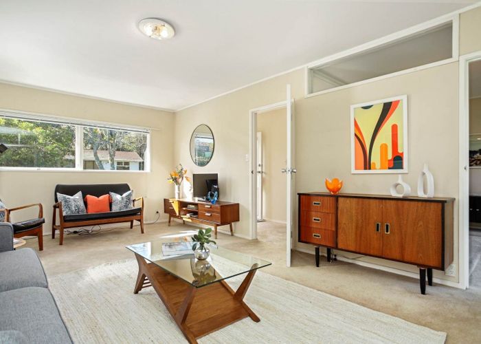  at 2 Carlisle Street, Glendowie, Auckland