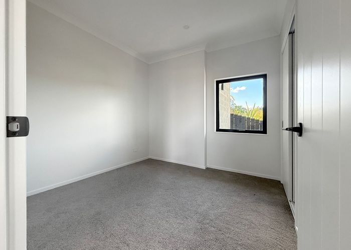  at 30 Ridgehill Rise, Flat Bush, Auckland