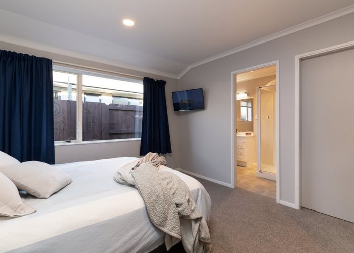  at 5 Nivarna Way, Ohauiti