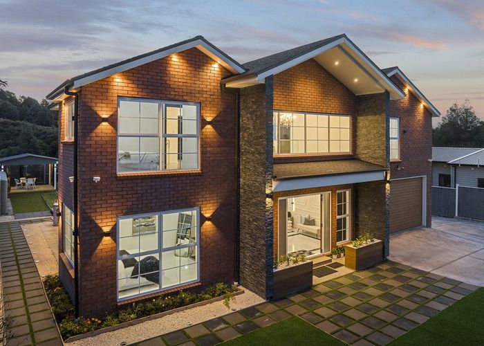  at 16 Cassie Close, Tōtara Park, Auckland
