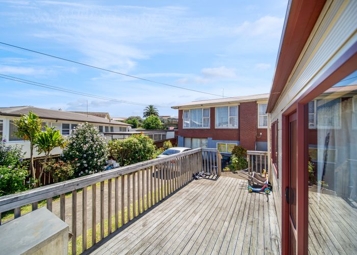  at 14 Plumley Crescent, Mangere, Auckland