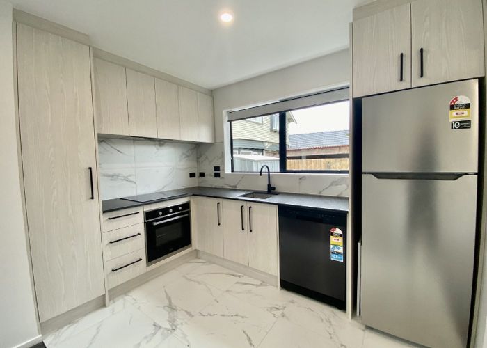  at 1/488  Gloucester Street, Linwood, Christchurch City, Canterbury