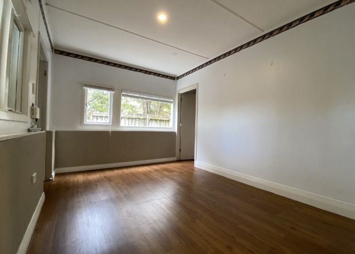  at 6 Brighton Terrace, Murrays Bay, Auckland