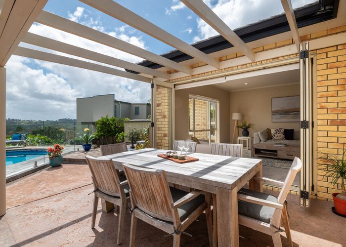  at 15 Rangi Avenue, Schnapper Rock, North Shore City, Auckland