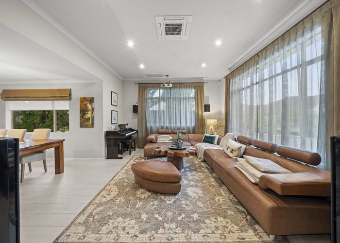  at 6 Alvre Place, Flat Bush, Manukau City, Auckland