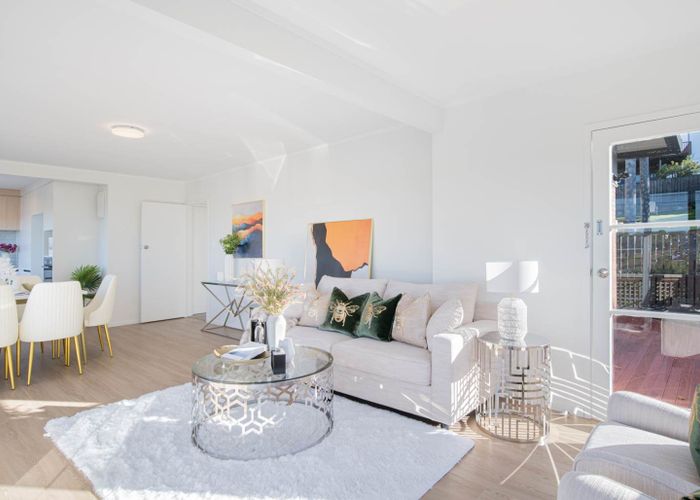  at 1/17 Jellicoe Road, Murrays Bay, North Shore City, Auckland