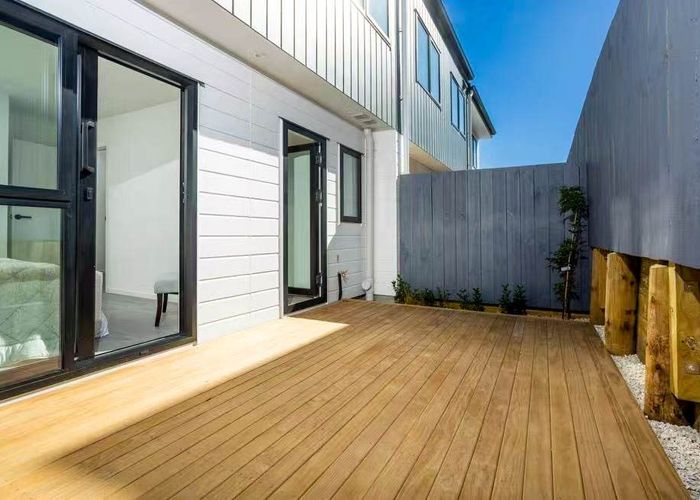  at 3/13 Normandy Place, Henderson, Waitakere City, Auckland