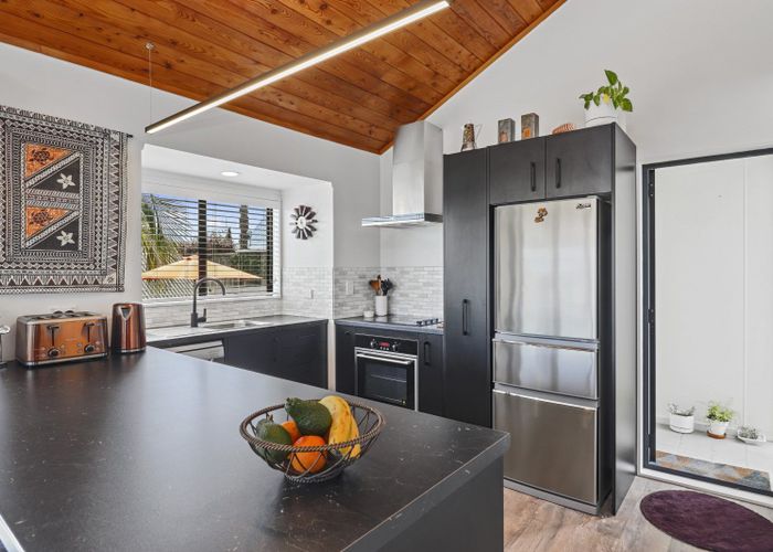  at 11A Rangataua Street, Welcome Bay, Tauranga