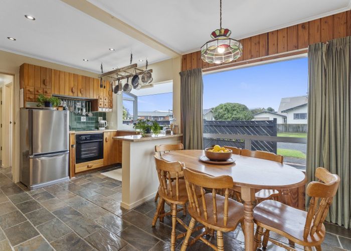  at 34 Scott Avenue, Otaki Beach, Kapiti Coast, Wellington