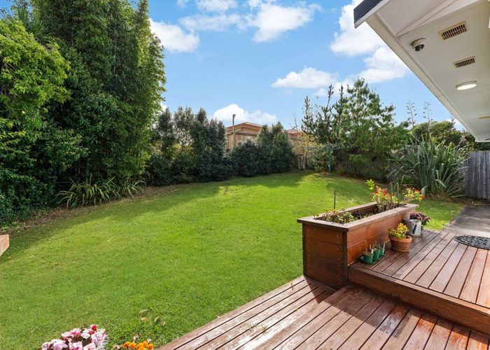  at 1/133 Edmonton Road, Te Atatu South, Waitakere City, Auckland