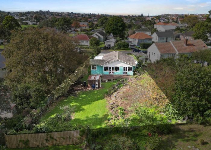  at 32 Glenarm Avenue, Mount Roskill, Auckland City, Auckland