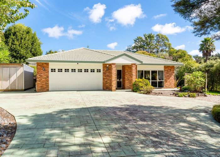  at 4 Cloverfields Drive, Waimauku, Rodney, Auckland