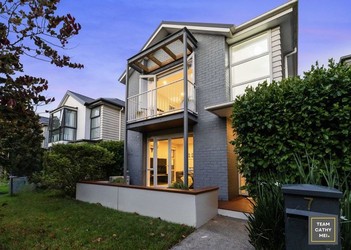  at 7 Popokatea Drive, Takanini, Papakura, Auckland