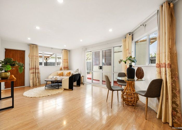  at 6 Brabham Place, Avondale, Auckland City, Auckland