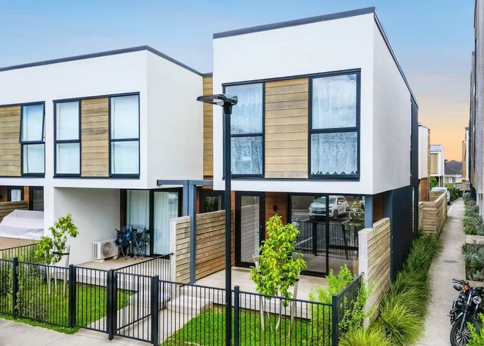  at 4/13 Parson Lane, Papatoetoe, Manukau City, Auckland