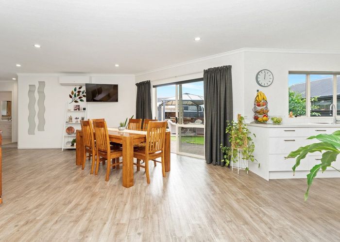  at 4 Logan Court, Chartwell, Hamilton