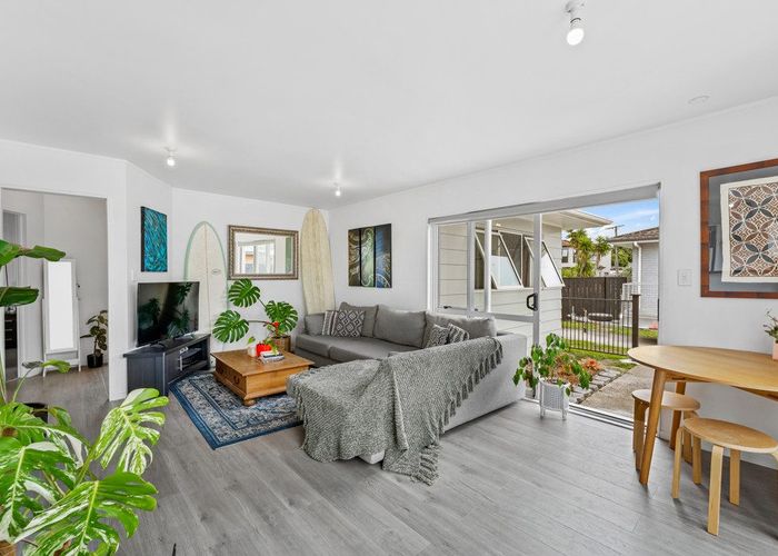  at 9B Woodvale Road, Glen Eden, Waitakere City, Auckland