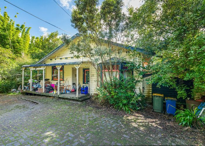  at 85b Woodglen Road, Glen Eden, Waitakere City, Auckland