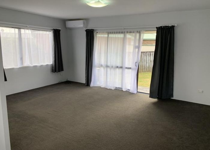  at 2/31 Aeronautic Road, Takanini, Papakura, Auckland