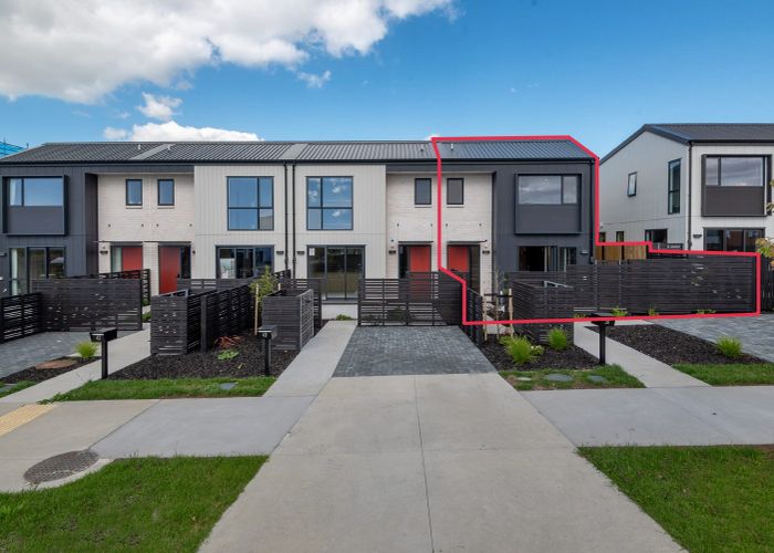 at 38 Te Aniwaniwa Terrace, Albany, North Shore City, Auckland