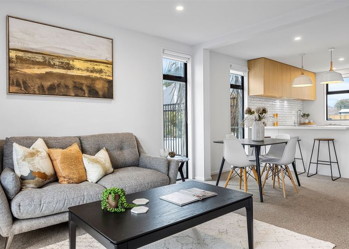  at 8/10 New Brighton Road, Shirley, Christchurch
