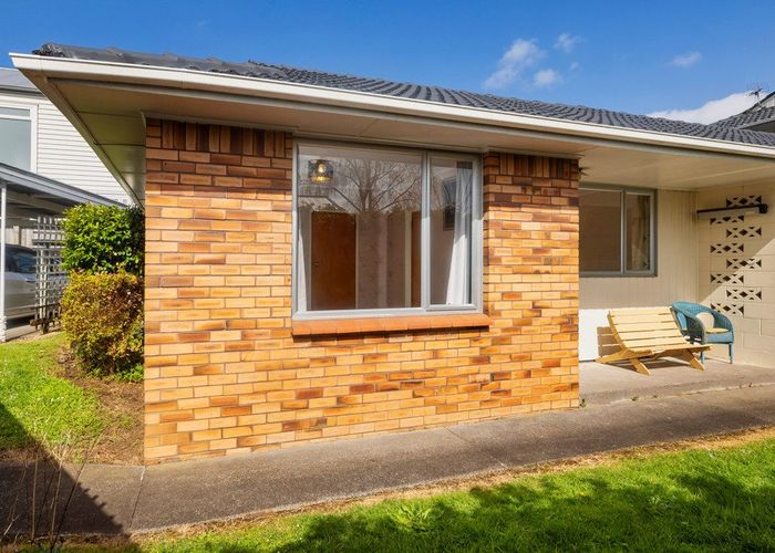  at 1/45 Willcott Street, Mount Albert, Auckland