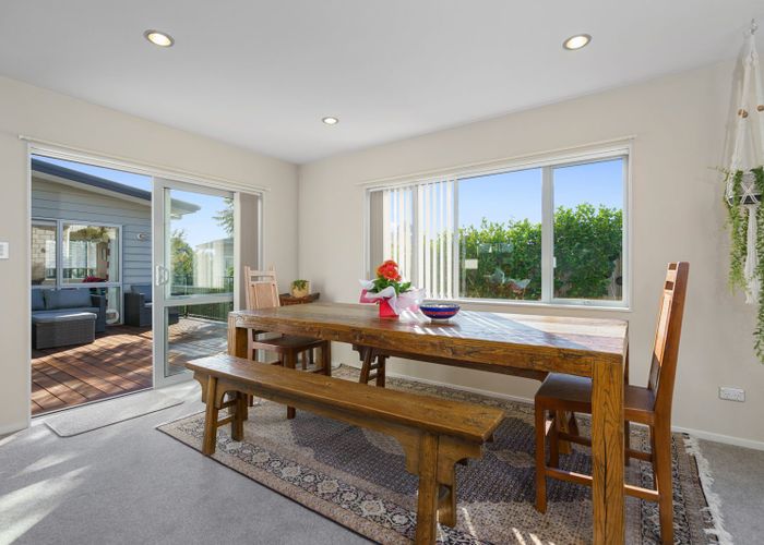  at 28 Alpers Ridge, Leamington, Cambridge