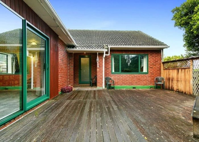  at 2 Brook Street, Waiwhetu, Lower Hutt