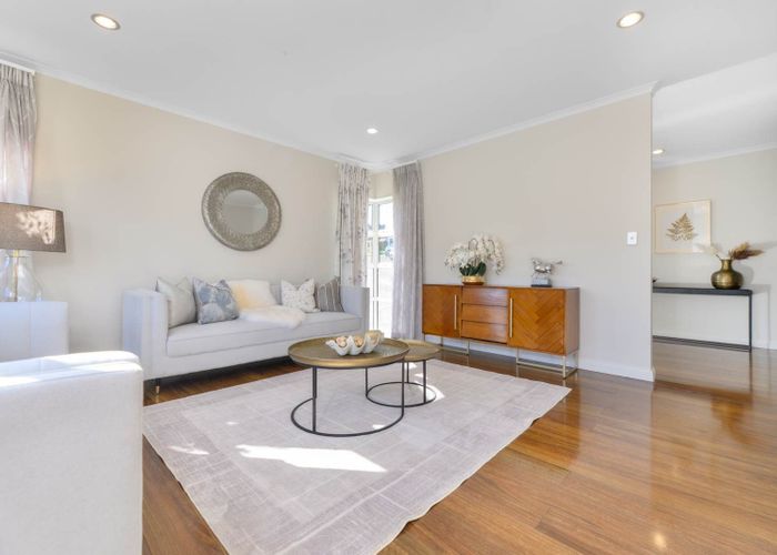  at 42 San Prospero Crescent, Henderson, Waitakere City, Auckland