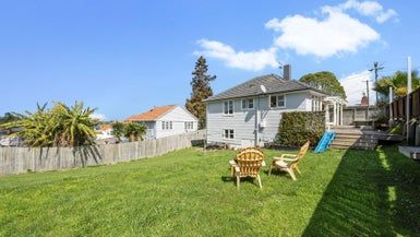  at 60 Castledine Crescent, Glen Innes, Auckland