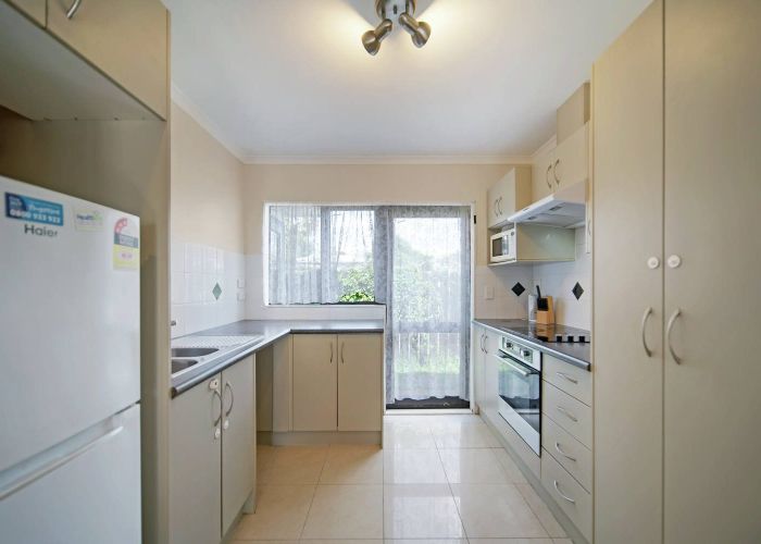  at 96A Maplesden Drive, Clendon Park, Manukau City, Auckland