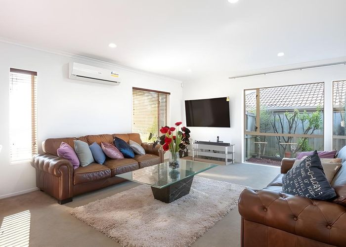  at 4 Stornaway Dr, Flat Bush, Manukau City, Auckland