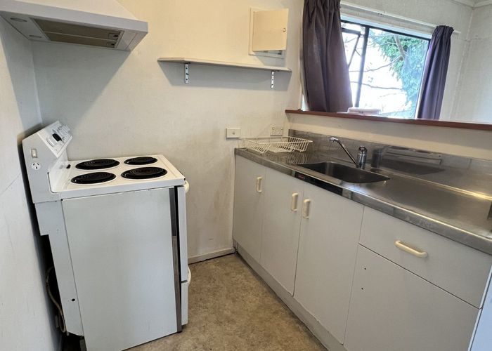  at 9A Wairere Road, Torbay, North Shore City, Auckland