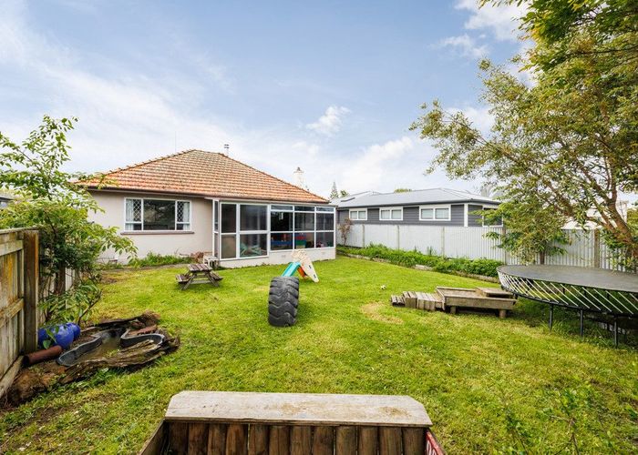  at 32 Haydon Street, Roslyn, Palmerston North, Manawatu / Whanganui