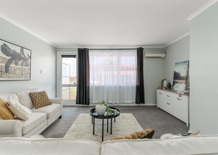  at 2/33 Beckenham Street, Sydenham, Christchurch