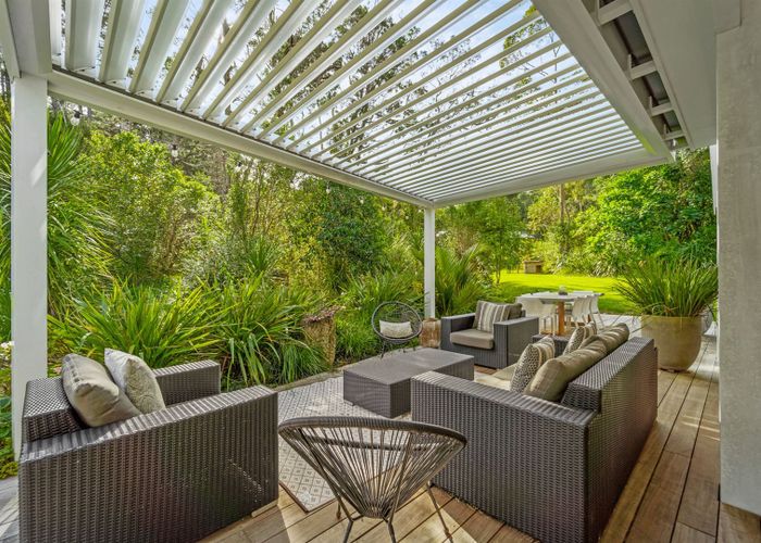  at 18B Hobbs Road, Matakatia, Whangaparaoa