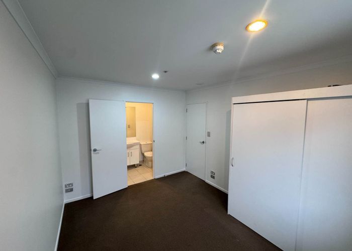  at 176 Broadway, Newmarket, Auckland City, Auckland