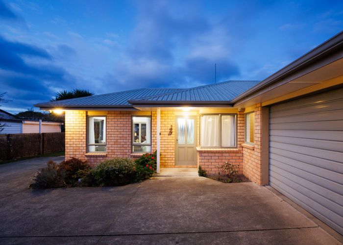  at 32 McGregor Street, Milson, Palmerston North, Manawatu / Whanganui