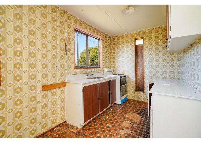  at 178 Avon Road, Clifton, Invercargill