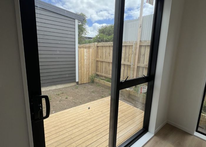  at 3/5 Calthorp Close, Favona, Manukau City, Auckland